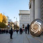 Why an ADA Maxi Turned to XRP: Analyst Cites Hoskinson–Garlinghouse Alignment